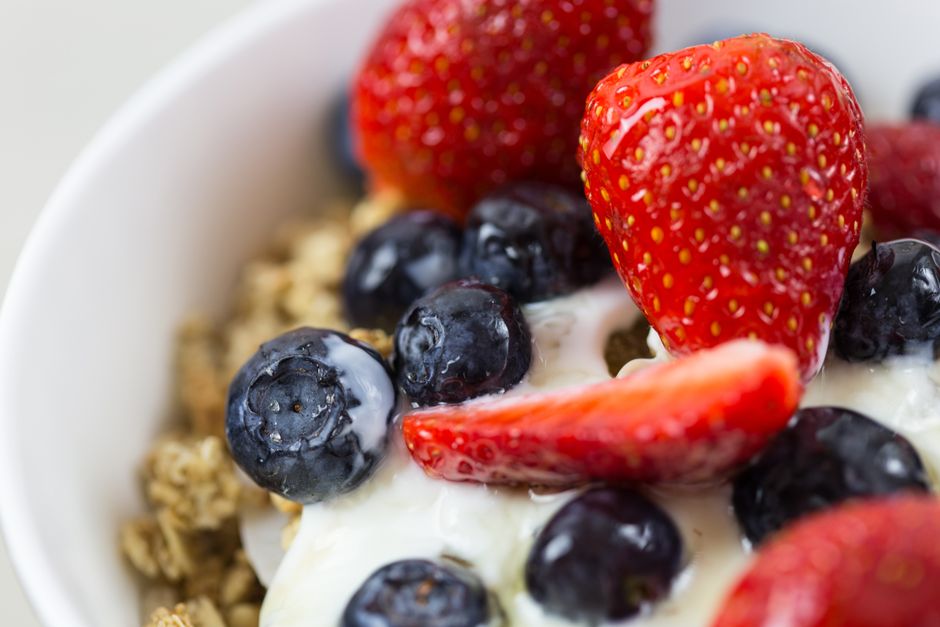Granola v miske